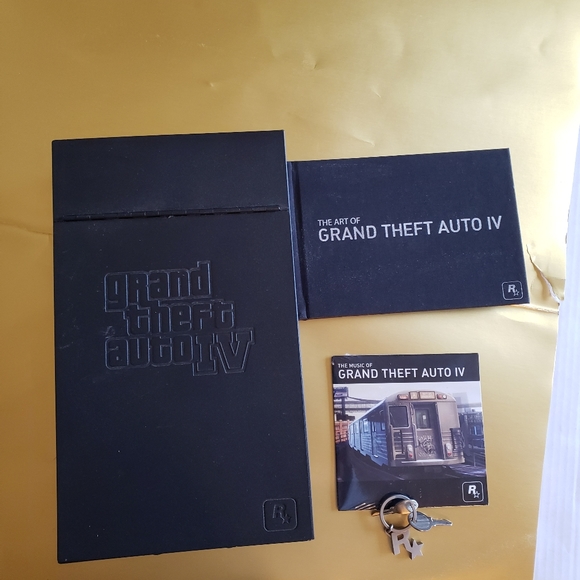 Grand Theft Auto Steel Safe Deposit Lock Box Collectible, cd and art book - Picture 1 of 5